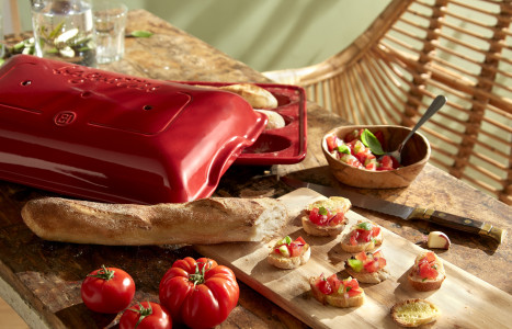 Baguette Bread Baker - Burgundy