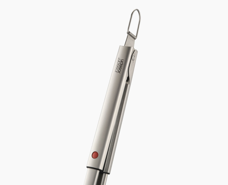 GrillOut BBQ Tongs with retractable arms