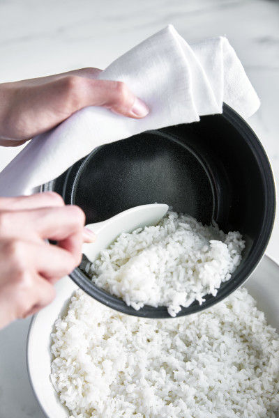 Rice Cooker White  2L/8 cups
