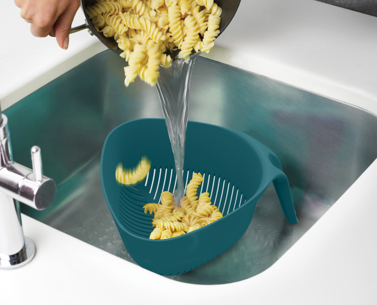 Triangular Colander