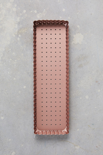 Rose Gold Perforated Rectangle Tart Pan